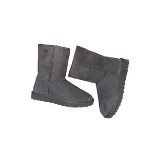 Gray UGG Women's Classic II Short Shearling Boots Size 7